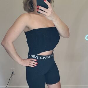 Forever 21 black rib knit tube top M